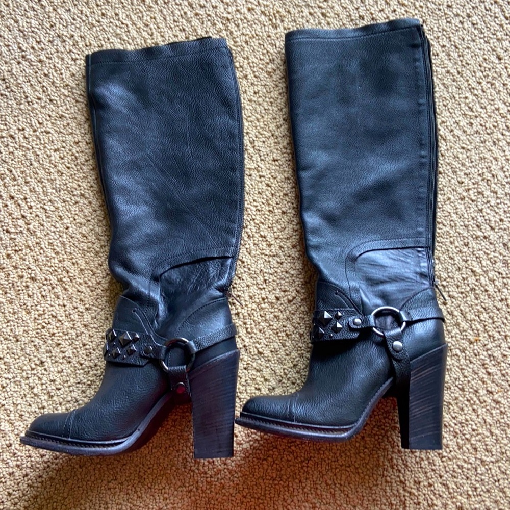 Vera Wang Leather Studded boots